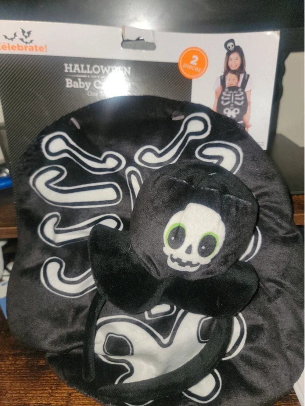 Halloween baby/mom costume